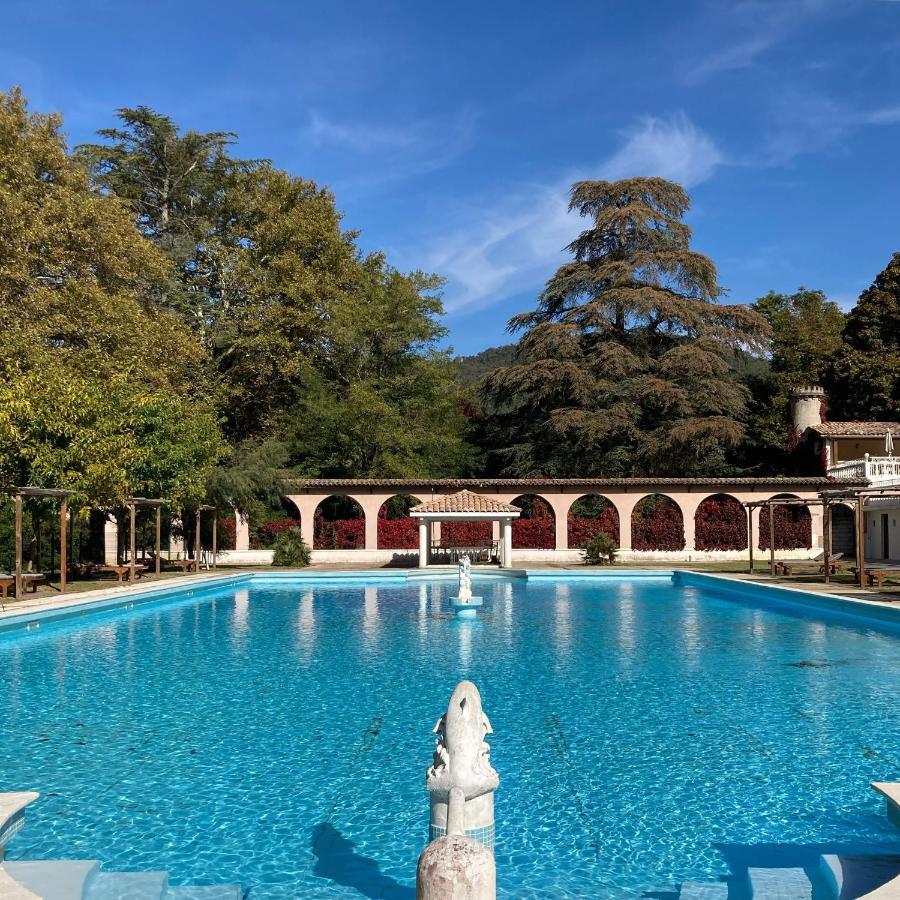 Chateau De Fontager セールヴ・シュル・ローヌ エクステリア 写真